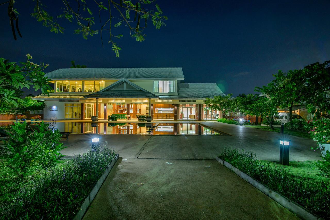 Hua Hin Condotel & Resort Taweeporn Ngoại thất bức ảnh