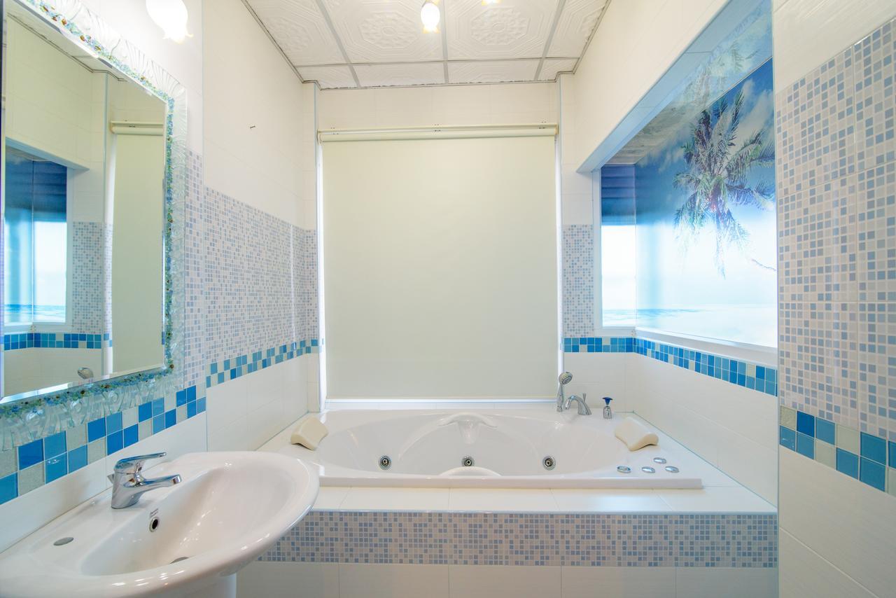 Hua Hin Condotel & Resort Taweeporn Ngoại thất bức ảnh